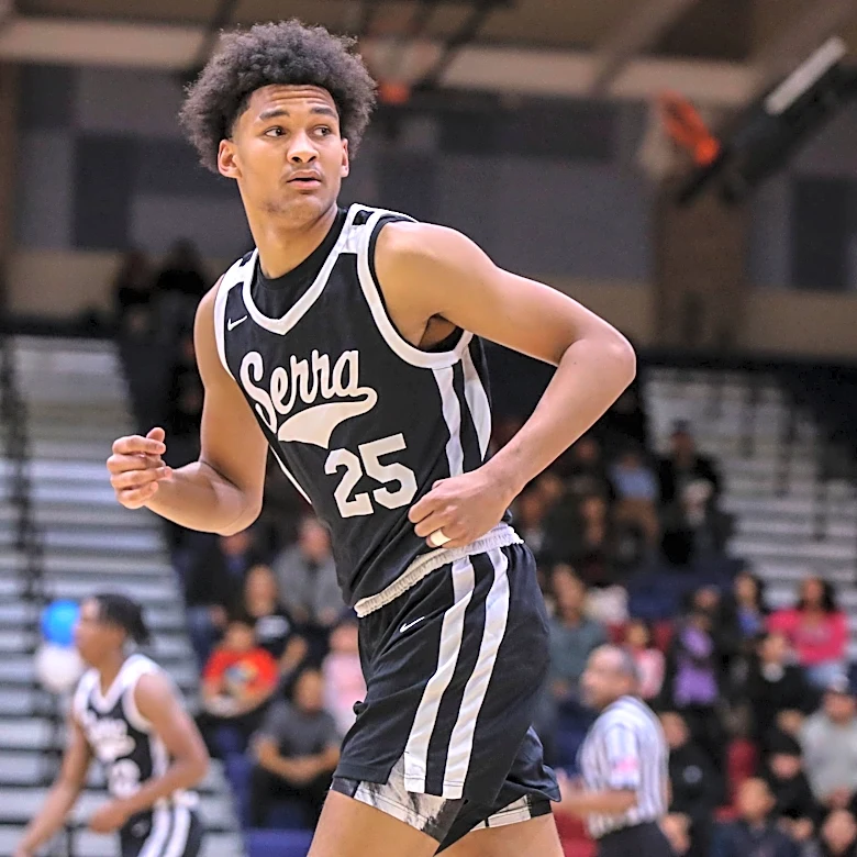 Maximo Adams confirms commitment UNC