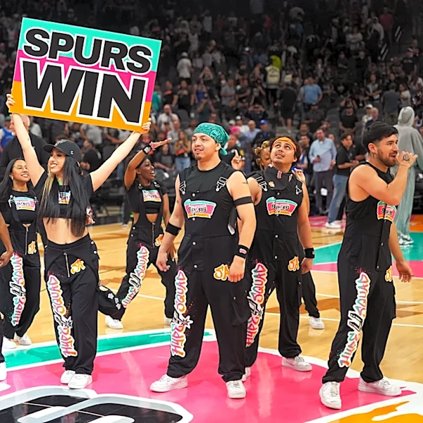 Box Grades: Spurs Cruise Past Mavs for 62nd Win of the Season