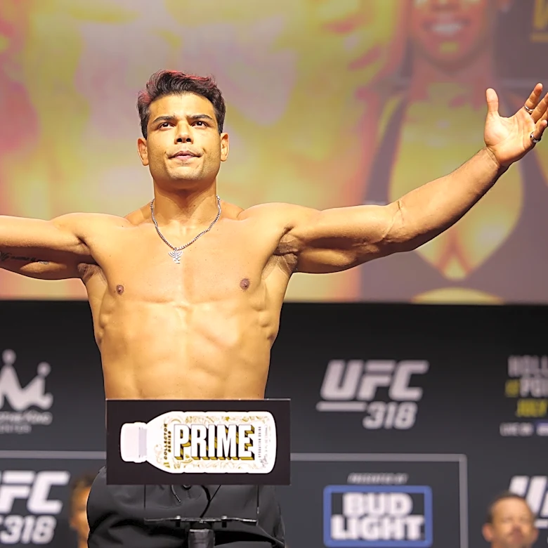 Paulo Costa not ruling out middleweight return after UFC 327