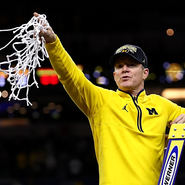 Head coach Dusty May agrees to new contract with Michigan Basketball