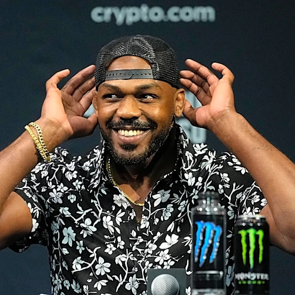 One foot in, one foot out! Jon Jones feels ‘really good physically,’ leaves door open for UFC return after talk with Hunter Campbell | Video