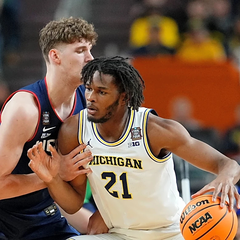 Eric Reibe and Finley Bizjack drawing interest from Kentucky Basketball