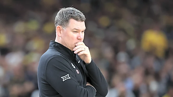 New contract for Tommy Lloyd includes increased pay for assistants, larger buyout to take Big 12 opening