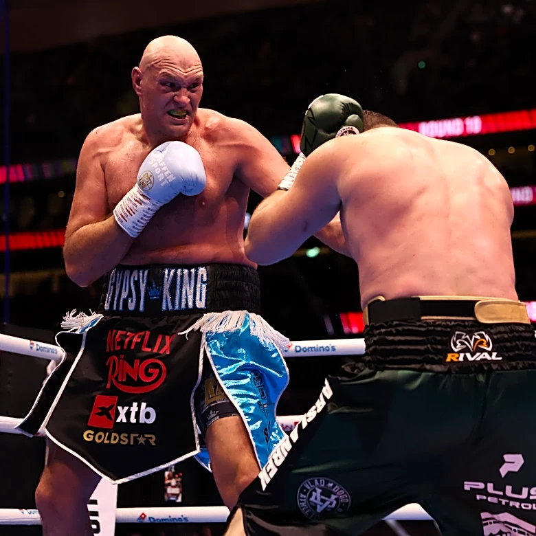 Highlights! Fury dominates Makhmudov in lackluster bout, challenges Anthony Joshua to mega-fight