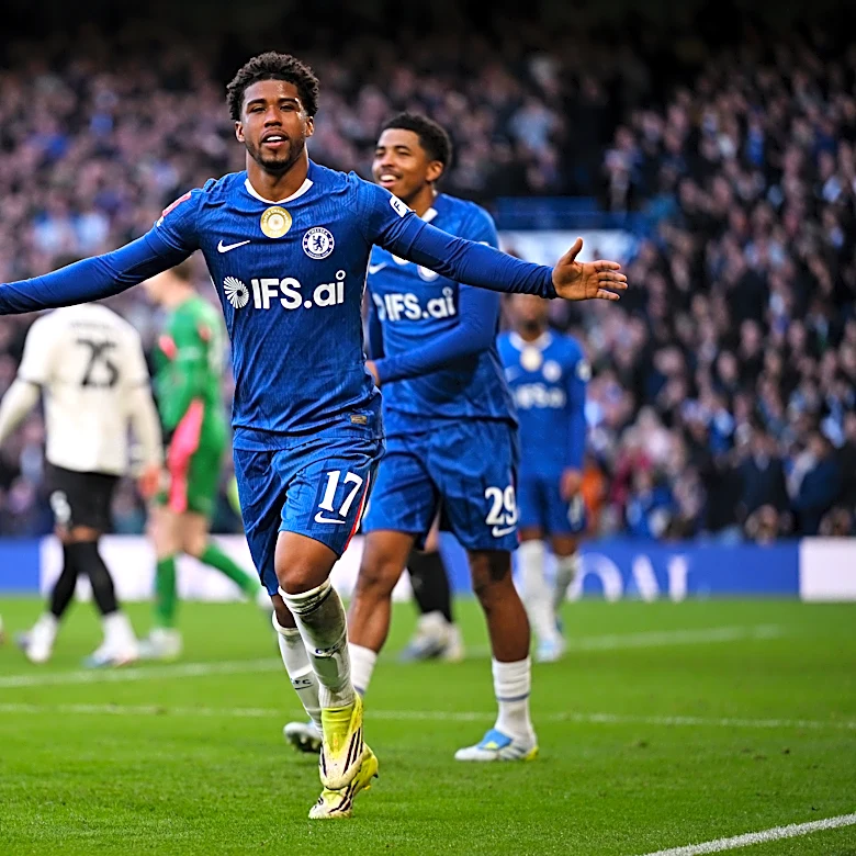 Chelsea fans’ preferred lineup against Manchester City: Santos and Sarr to step up