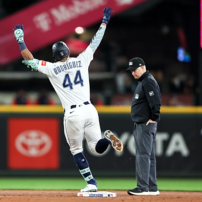 Yankees Rivalry Roundup: Mariners stage five-run rally to beat Astros