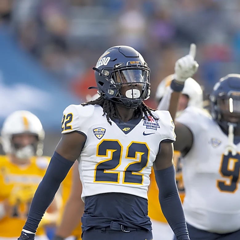 2026 NFL mock draft: Chicago Bears select Emmanuel McNeil-Warren