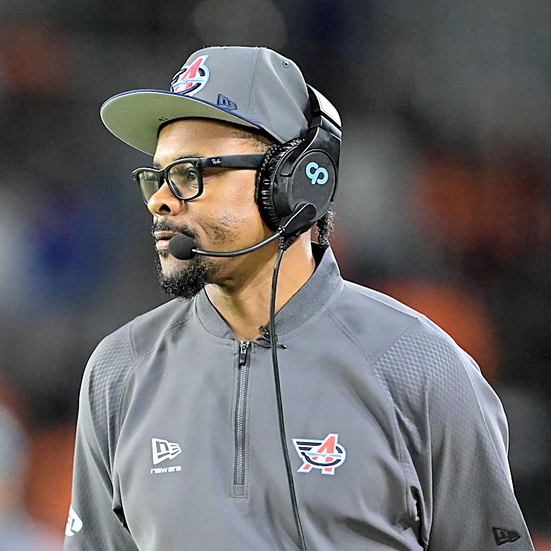 Former Cardinals receiver and UFL coach arrested for DWI