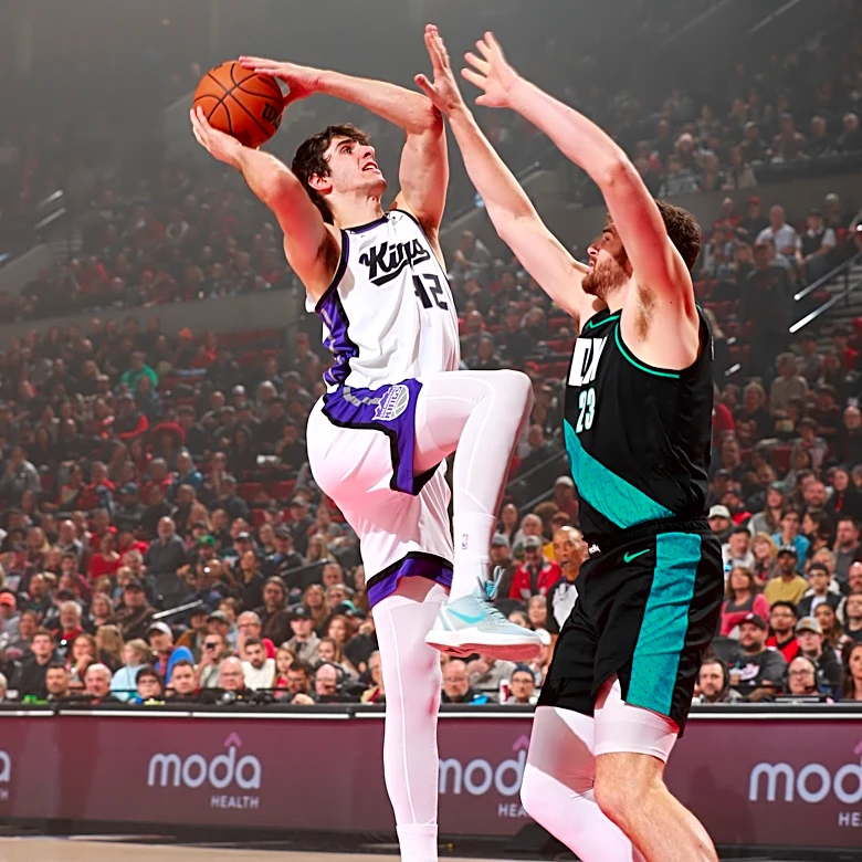 Blazers Rally to Overthrow Kings, Clinch 8th in West