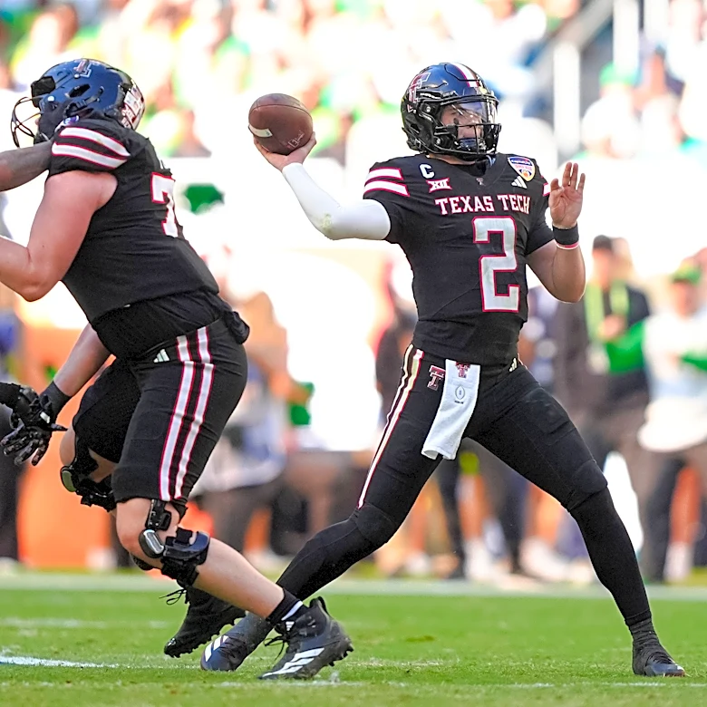 Patriots host second quarterback prospect on pre-draft visit