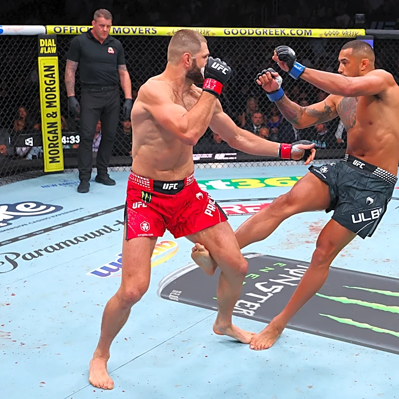 UFC 327 Report: Did Carlos Ulberg win or did Jiri Prochazka lose the light heavyweight title?