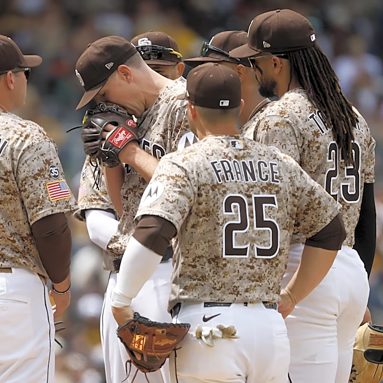 Good Morning San Diego: Padres break out brooms, may still take loss