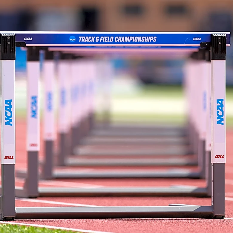 Syracuse Olympic Sports update: another record for Elijah Mallard