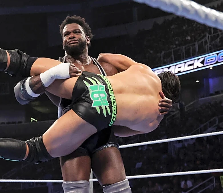 Royce Keys teases pulling up to Raw just before WrestleMania