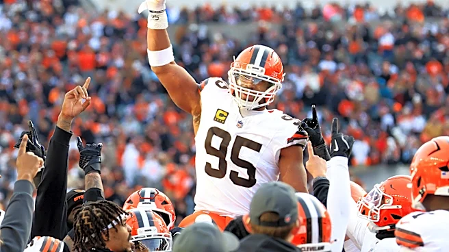 Myles Garrett’s Browns rumors: NFL Insider says 3rd option ‘more likely’ than trade