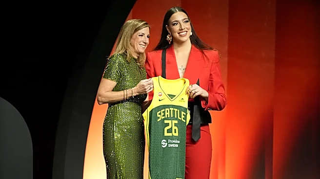 Valkyries trade 1st-round pick Flau’jae Johnson for Marta Suarez