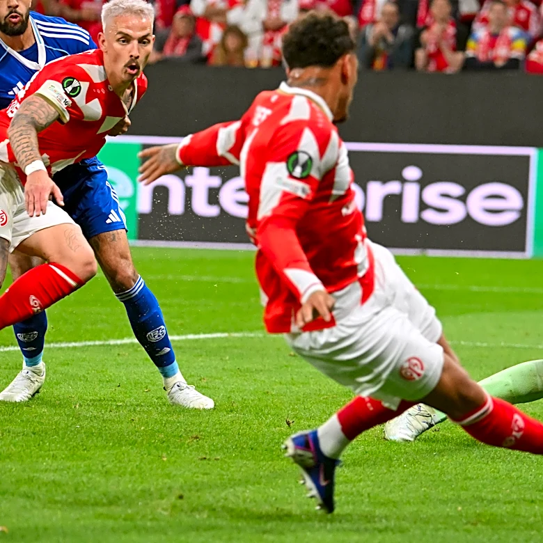 Bavarian Loan Works: Asp, Kusi-Asare score goals