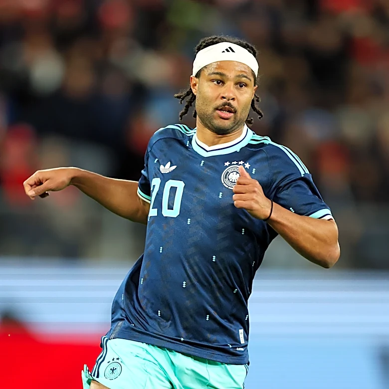 Training Report: Bayern Munich gets Serge Gnabry back, but will he start?