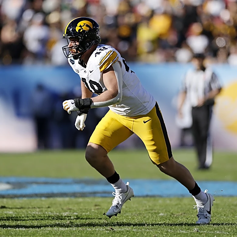 Could Max Llewellyn Give the Commanders a Day 3 Pass Rush Specialist?