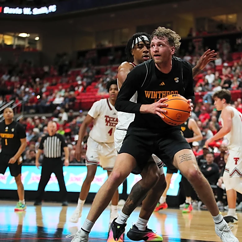 Notre Dame Basketball adds Winthrop’s Logan Duncomb from the transfer portal