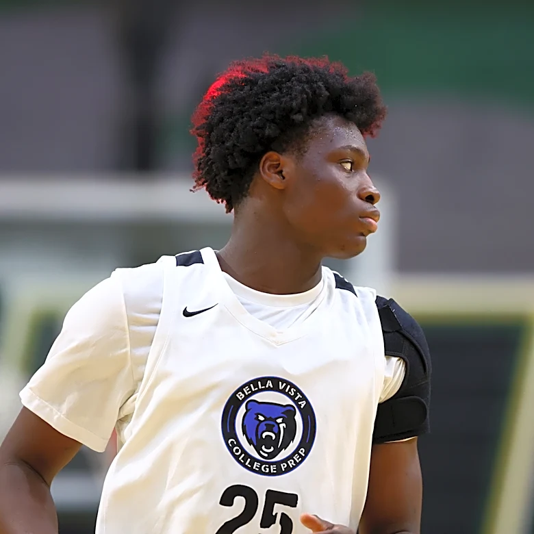 Paul Osaruyi, a top-10 recruit in 2027, offered by Kentucky; could be a reclass candidate