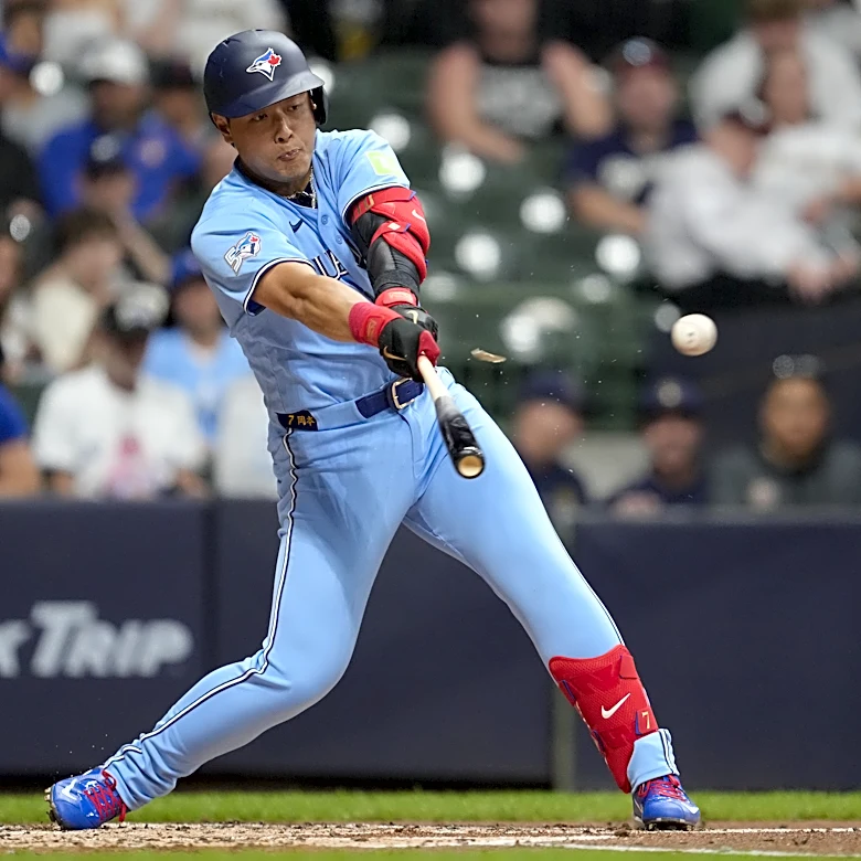 Jays Mount Late Comeback, Win 9-7 in 10 Innings