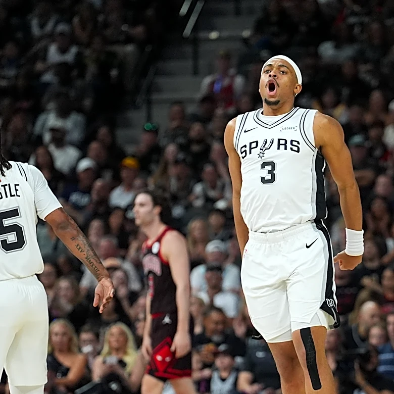 Open Thread: Keldon Johnson’s journey into his first playoffs