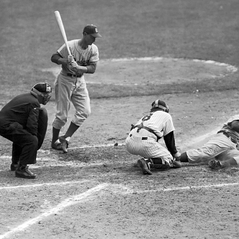 Baseball Legends on the Legendary Jackie Robinson