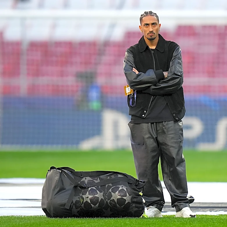 Raphinha issues apology and explains gesture towards Atletico fans after Barcelona’s Champions League clash