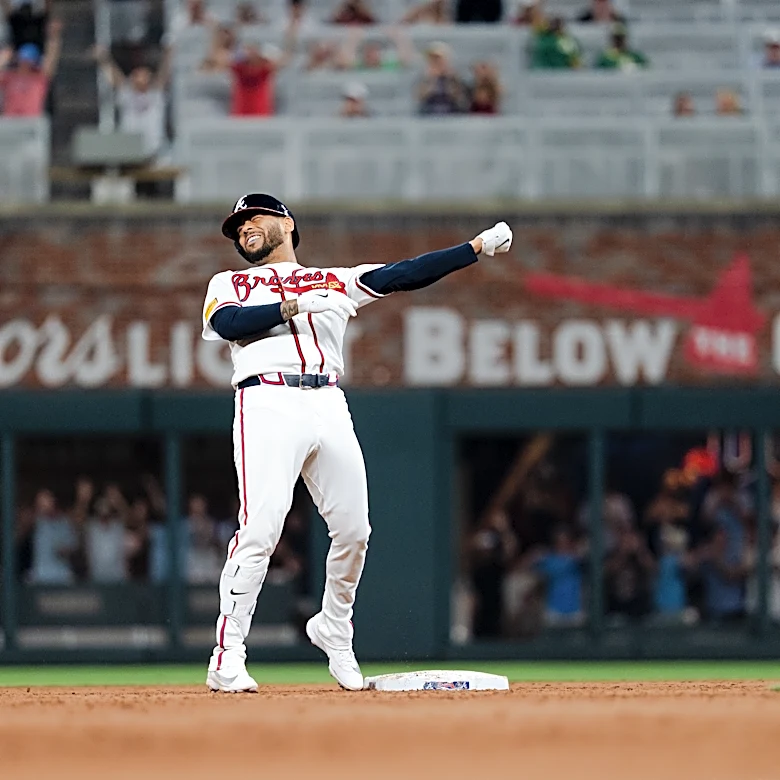 Dominic Smith delivers big moments for the Braves in April
