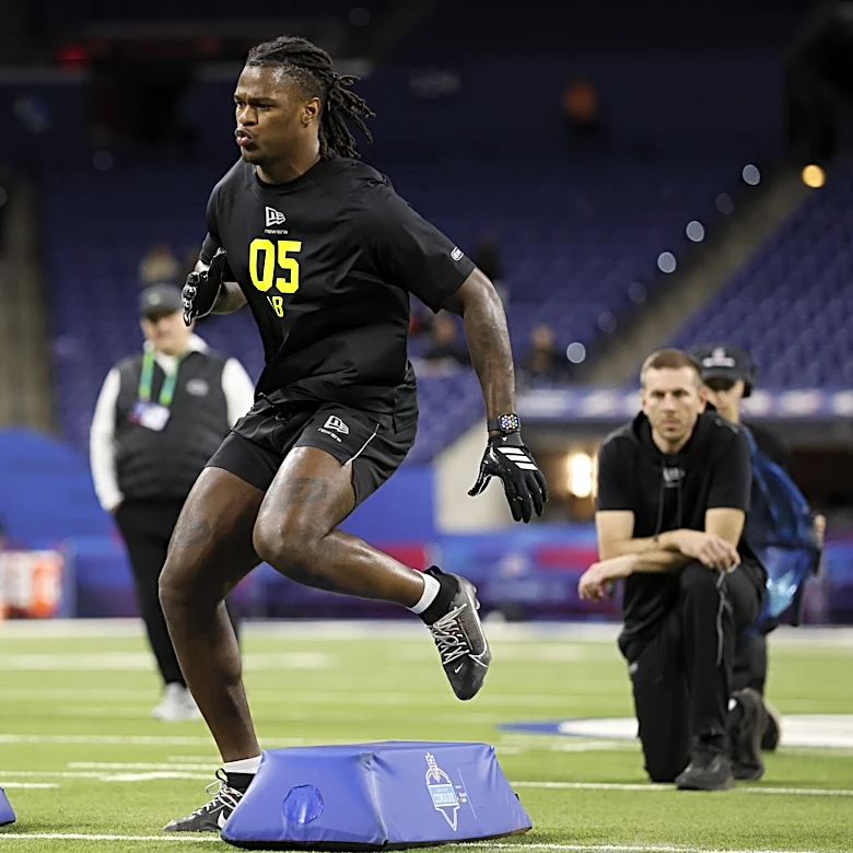 Should the 49ers use one of their Day 3 picks on a linebacker?