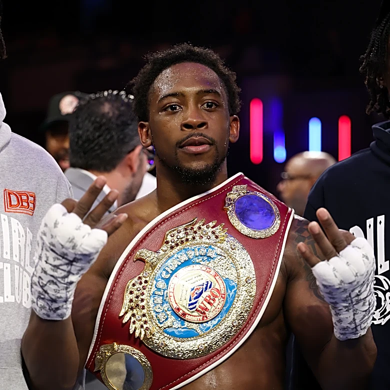 Keyshawn Davis vs Nahir Albright 2 official for May 16th on DAZN