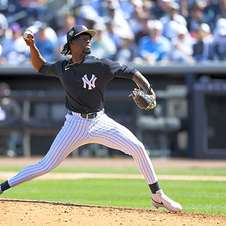 Yankees promote reliever Angel Chivilli from Triple-A