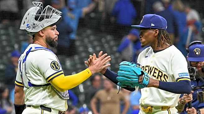 Brewers defeat Blue Jays 2-1 to end losing streak