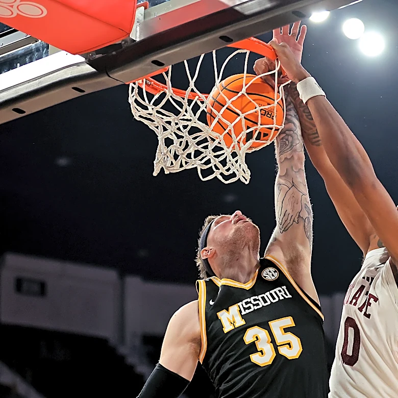 Jumbo Package: Nate Oats lands another big, NFL Draft nuggets