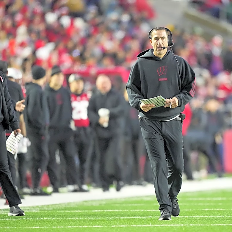 Fickell disappointed with rough practice of spring ball on Tuesday