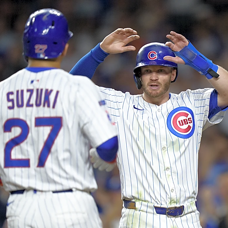 Ian Happ and Seiya Suzuki are both free agents after 2026. Who should the Cubs keep?