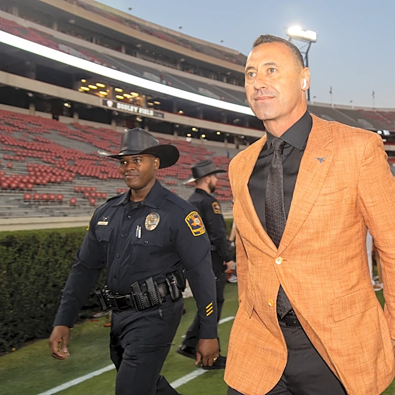 Texas hosting two top-10 prospects on Thursday