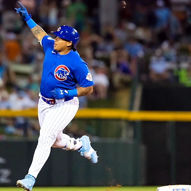 The Cubs should extend Moisés Ballesteros