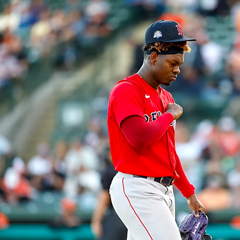 Red Sox Minor Lines: Juan Valera leaves early with elbow injury