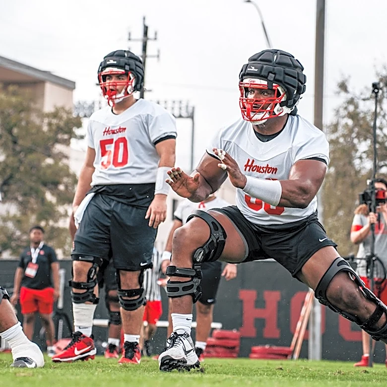 Shadre Hurst eager to paint final chapter at Houston