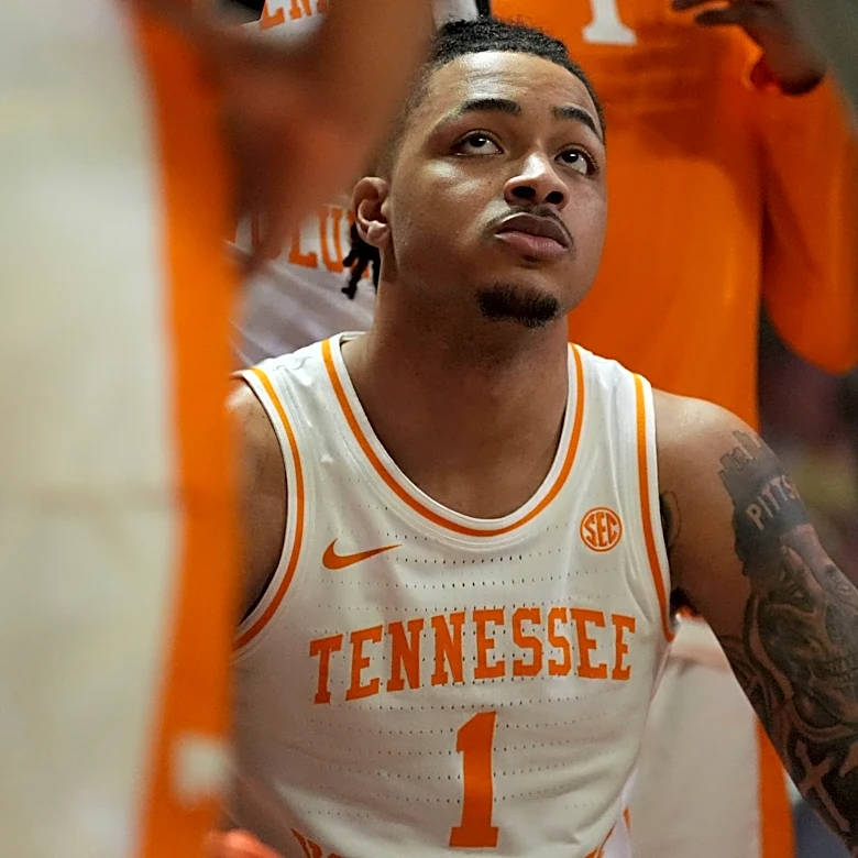 Tennessee transfer G Amari Evans commits to Texas
