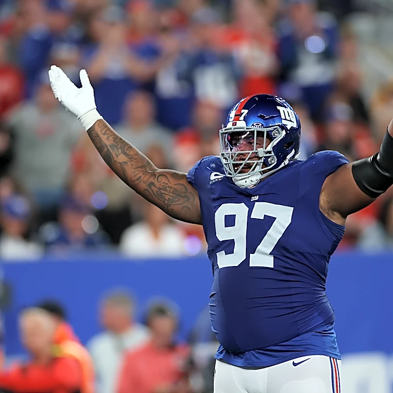 MOCK: How a Dexter Lawrence trade could change the Bears’ 2026 NFL Draft