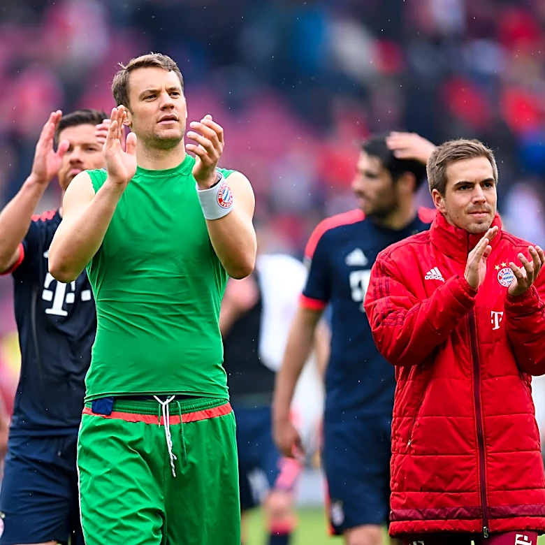 Philipp Lahm lauds Bayern Munich’s Manuel Neuer as ‘once-in-a-century goalkeeper’