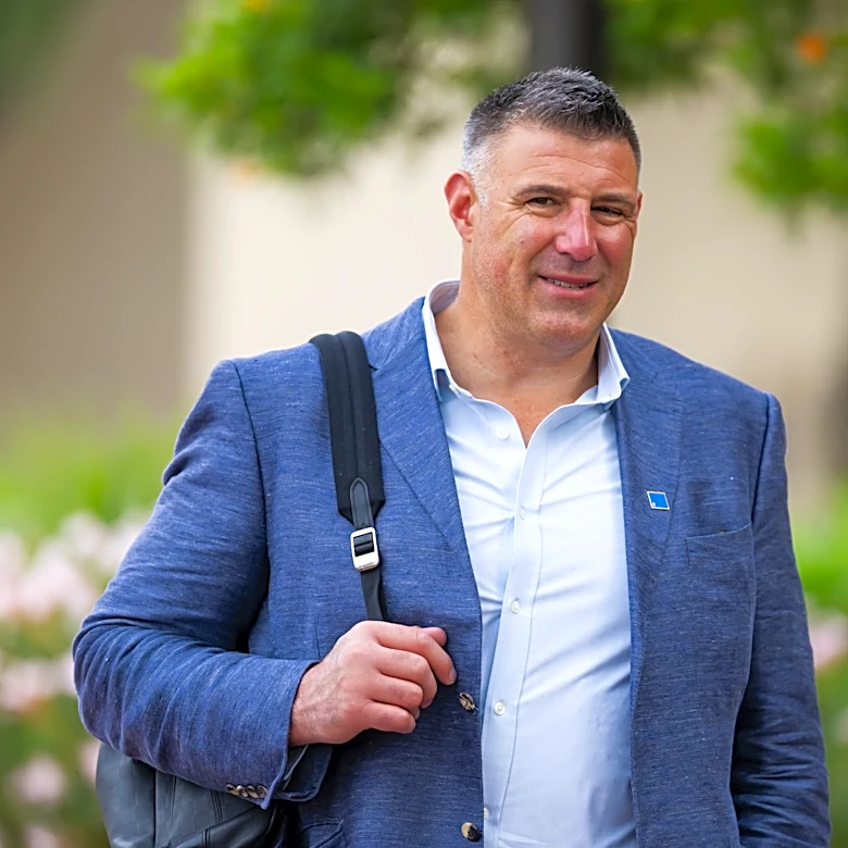 Mike Vrabel not under NFL investigation for Arizona resort photos