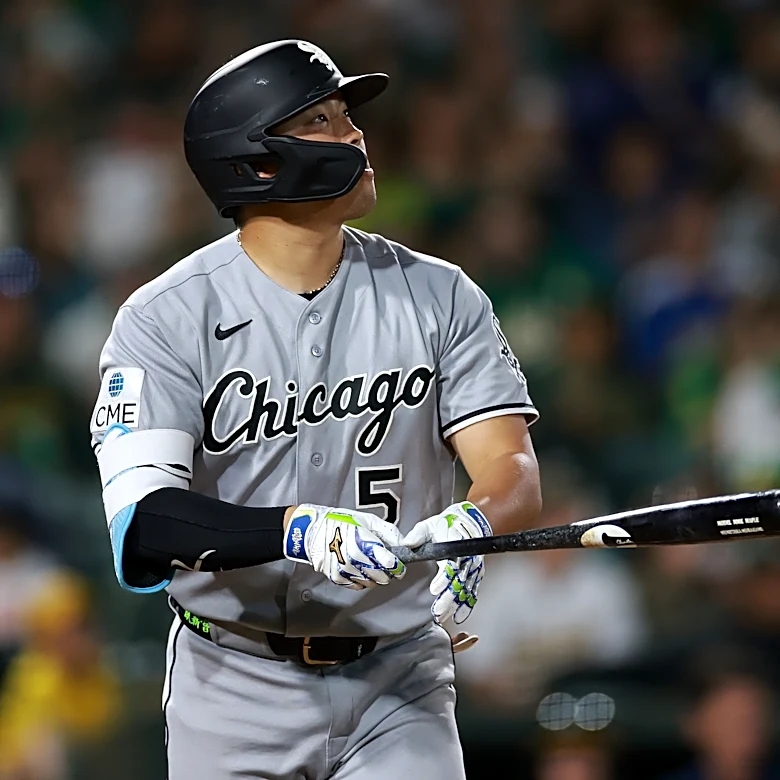 Murakami mashes moonshot grand slam en route to Sox 9-2 victory over the A’s