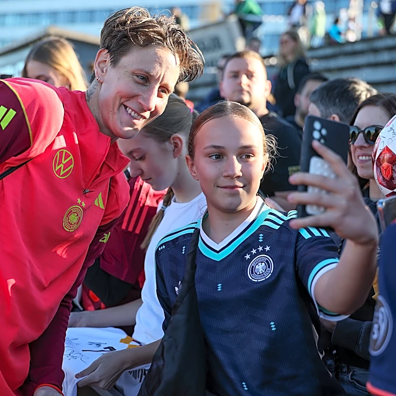 LIVE! — Austria vs. Germany: Women’s World Cup Qualifying