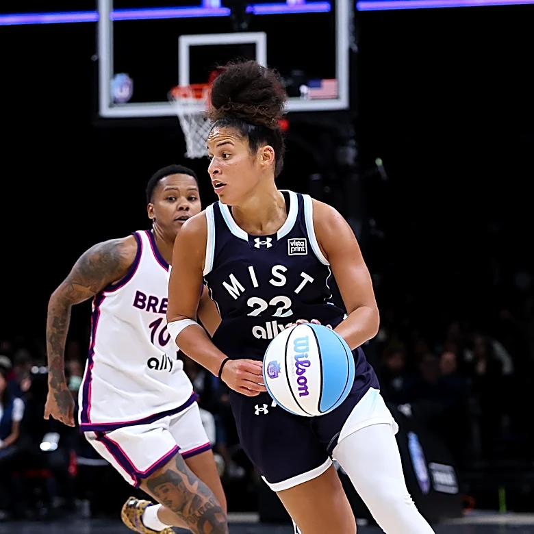 Interview: Veronica Burton truly values sports media because of her family members who do it well