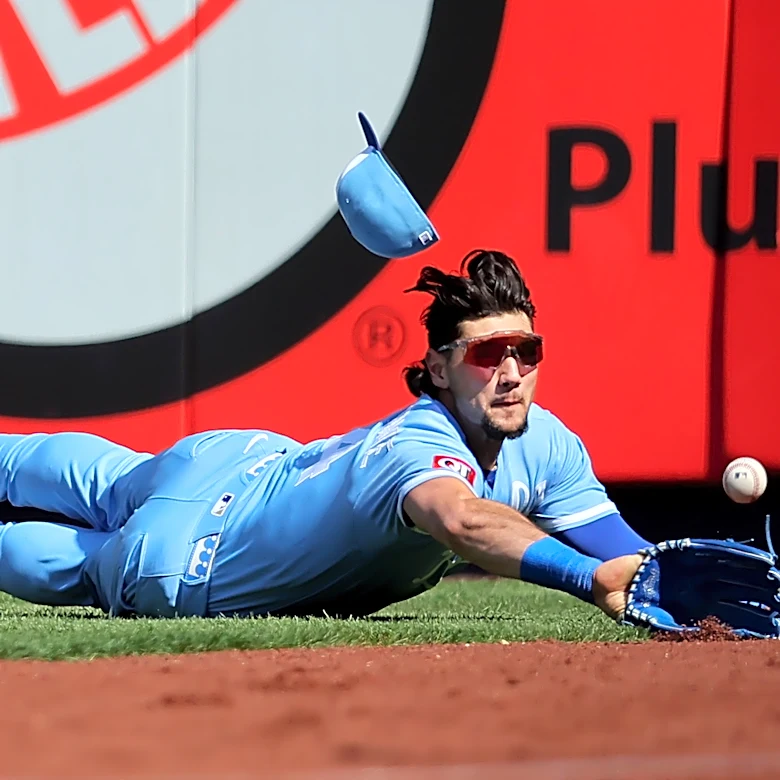 Yankees demolish Royals 13-4