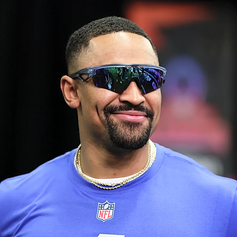 Jalen Hurts is working out with his former position coach